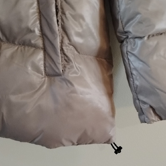 Vince Camuto Silver Puffer Hooded Jacket - Picture 2 of 12